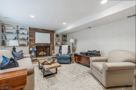 8 Beechwood Road Bernards NJ 07920