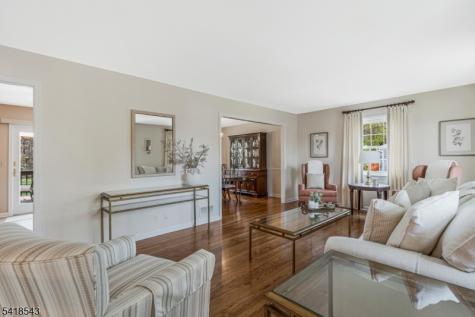 8 Beechwood Road Bernards NJ 07920