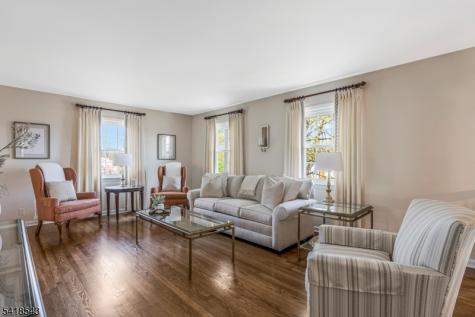 8 Beechwood Road Bernards NJ 07920