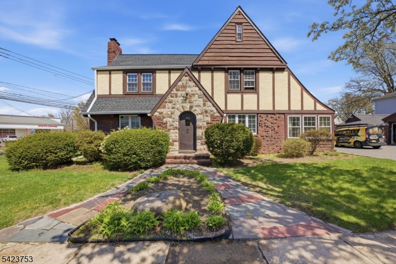 1296 Magie Avenue Elizabeth NJ 07208