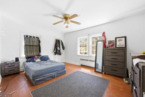 1296 Magie Avenue Elizabeth NJ 07208