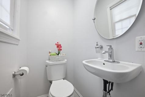 1296 Magie Avenue Elizabeth NJ 07208