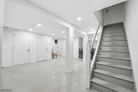 1296 Magie Avenue Elizabeth NJ 07208