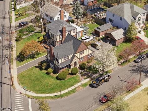 1296 Magie Avenue Elizabeth NJ 07208