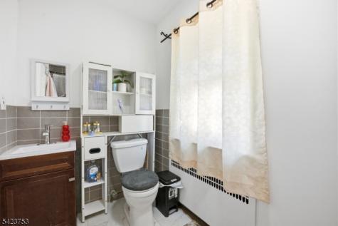 1296 Magie Avenue Elizabeth NJ 07208