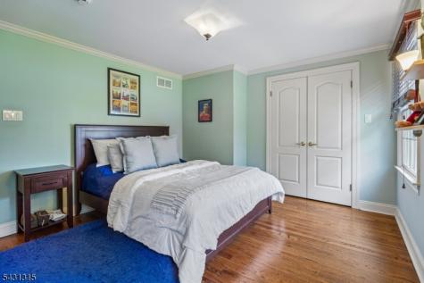 2 Briarwood Drive Millburn NJ 07078