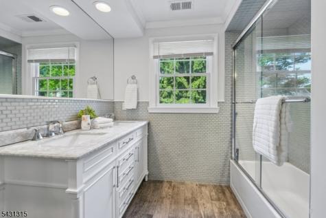 2 Briarwood Drive Millburn NJ 07078