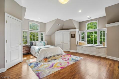 2 Briarwood Drive Millburn NJ 07078