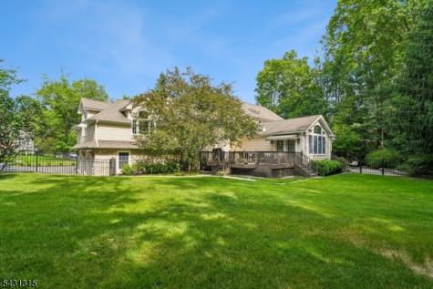 2 Briarwood Drive Millburn NJ 07078