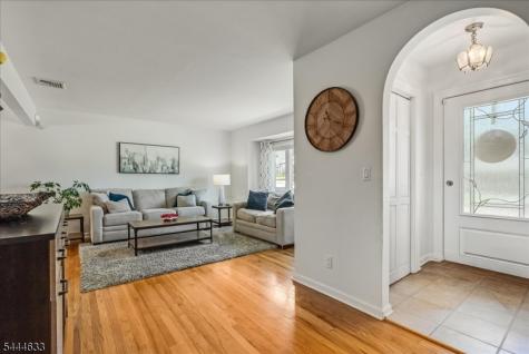 48 Woodland Avenue Verona NJ 07044