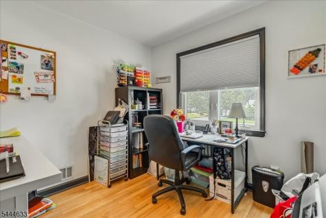 48 Woodland Avenue Verona NJ 07044