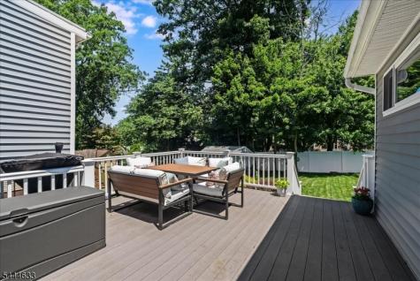 48 Woodland Avenue Verona NJ 07044