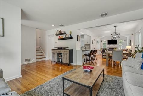 48 Woodland Avenue Verona NJ 07044