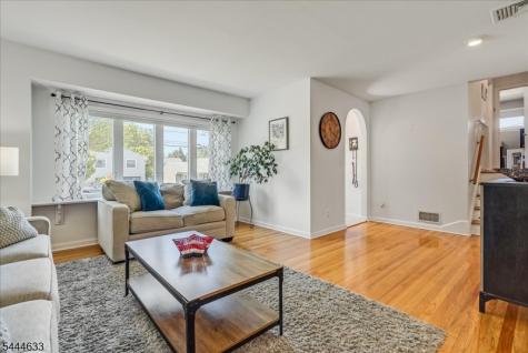 48 Woodland Avenue Verona NJ 07044