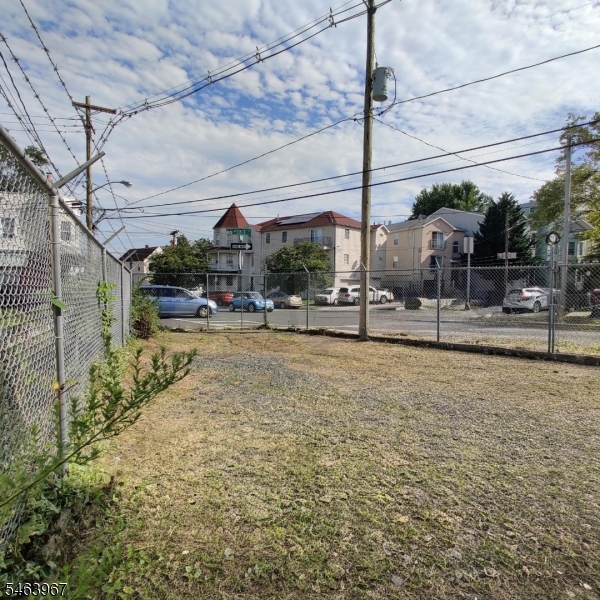 722 S 14th Street Newark NJ 07103