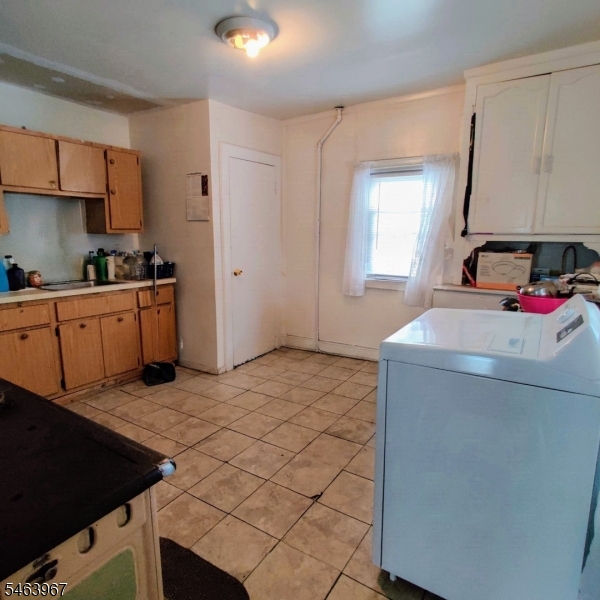 722 S 14th Street Newark NJ 07103