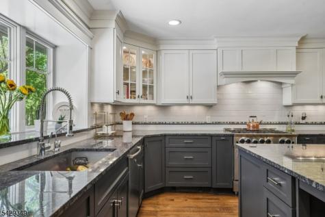 586 Sparrowbush Road Wyckoff NJ 07481