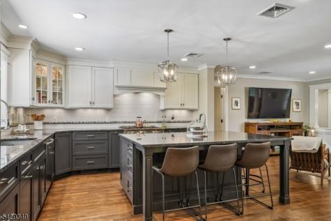 586 Sparrowbush Road Wyckoff NJ 07481