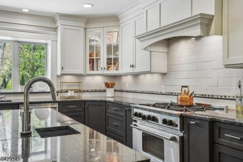 586 Sparrowbush Road Wyckoff NJ 07481
