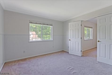 6 Crestwood Circle Mount Olive NJ 07828
