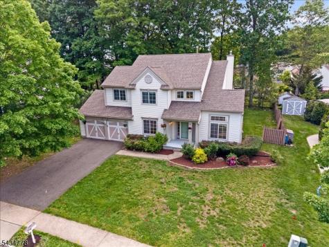 6 Crestwood Circle Mount Olive NJ 07828