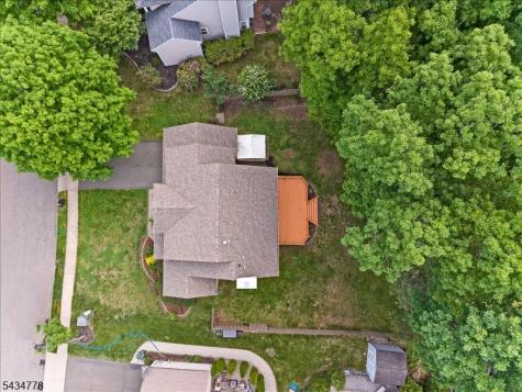 6 Crestwood Circle Mount Olive NJ 07828