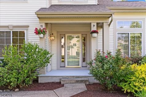 6 Crestwood Circle Mount Olive NJ 07828