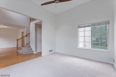 6 Crestwood Circle Mount Olive NJ 07828