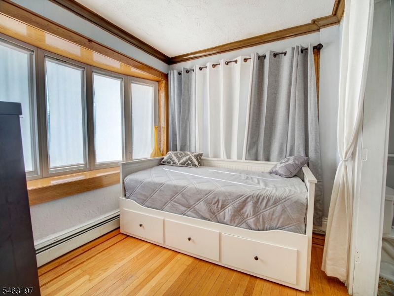 156 Hillside Road Elizabeth NJ 07208