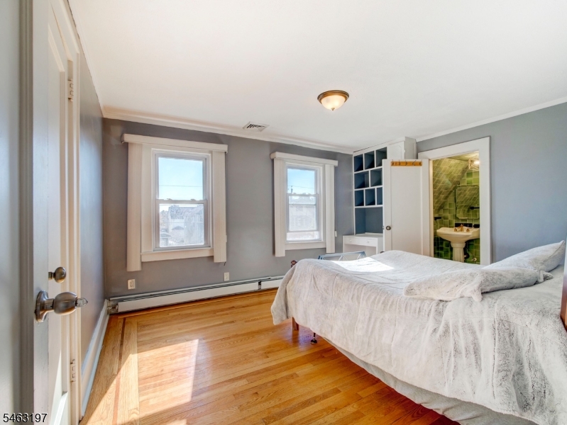156 Hillside Road Elizabeth NJ 07208