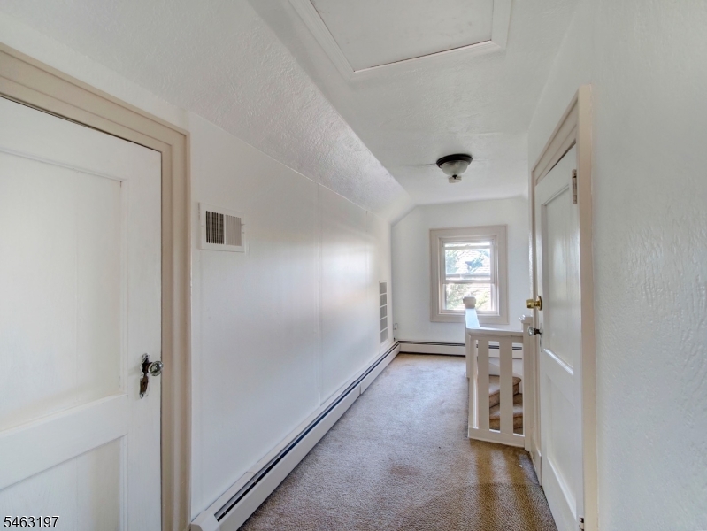 156 Hillside Road Elizabeth NJ 07208