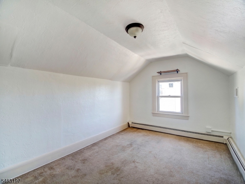 156 Hillside Road Elizabeth NJ 07208