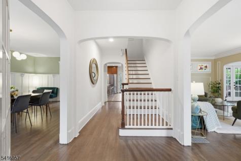 391 Up Mountain Avenue Montclair NJ 07043