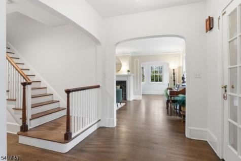 391 Up Mountain Avenue Montclair NJ 07043