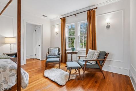 391 Up Mountain Avenue Montclair NJ 07043