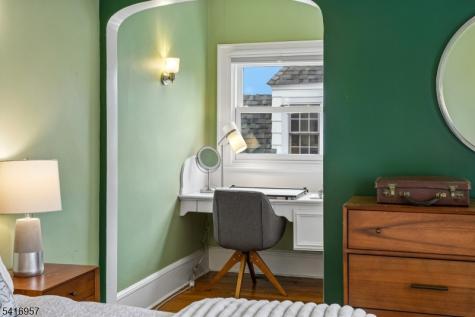 391 Up Mountain Avenue Montclair NJ 07043
