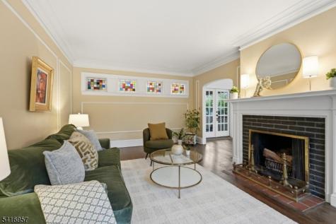 391 Up Mountain Avenue Montclair NJ 07043