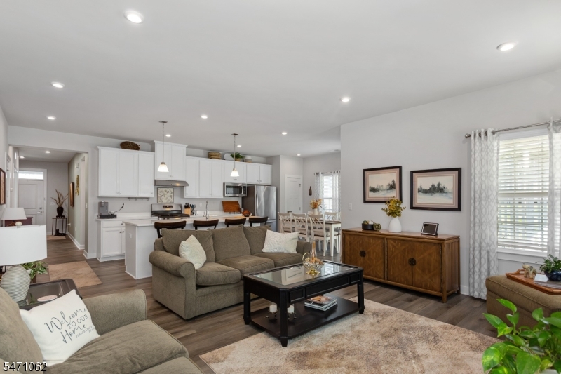 27 Harris Hawk Road Washington NJ 07882