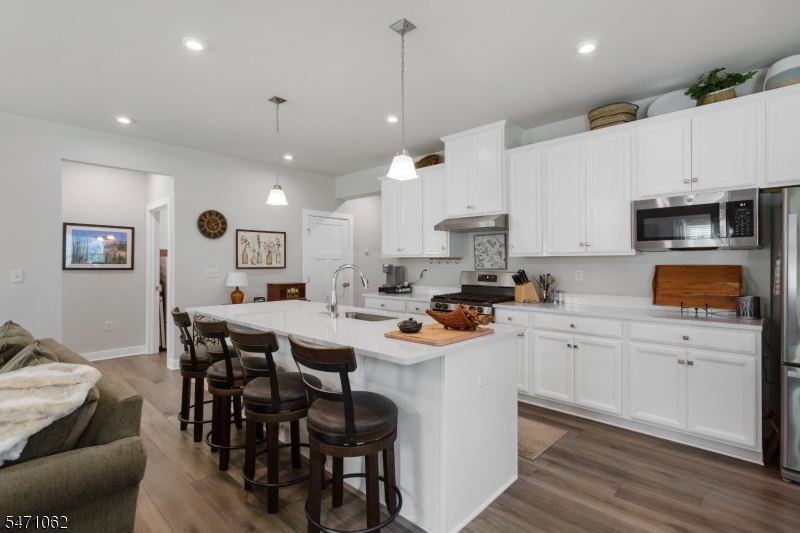 27 Harris Hawk Road Washington NJ 07882