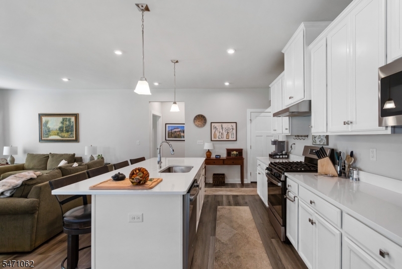 27 Harris Hawk Road Washington NJ 07882
