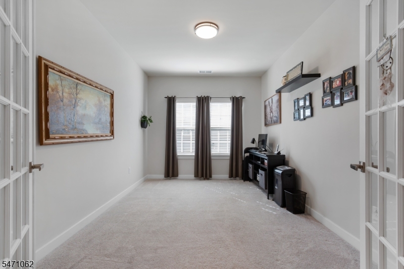 27 Harris Hawk Road Washington NJ 07882