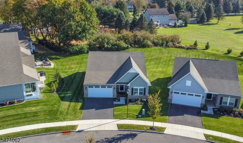 27 Harris Hawk Road Washington NJ 07882