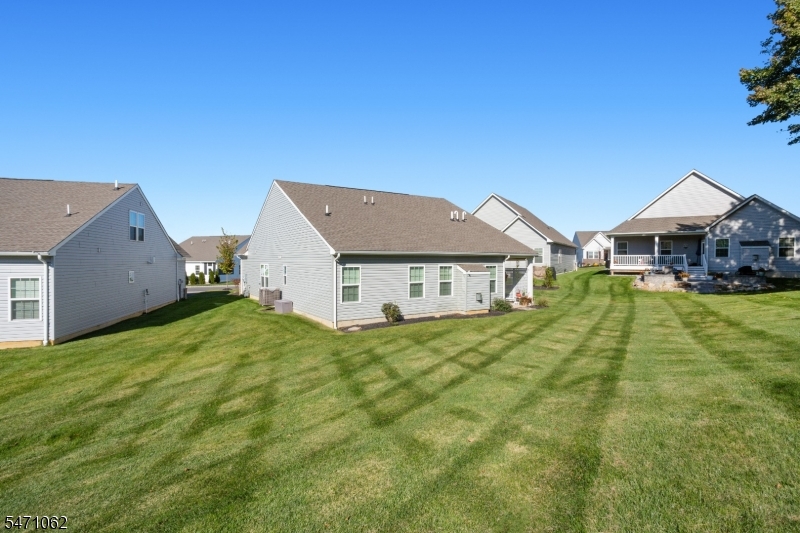 27 Harris Hawk Road Washington NJ 07882
