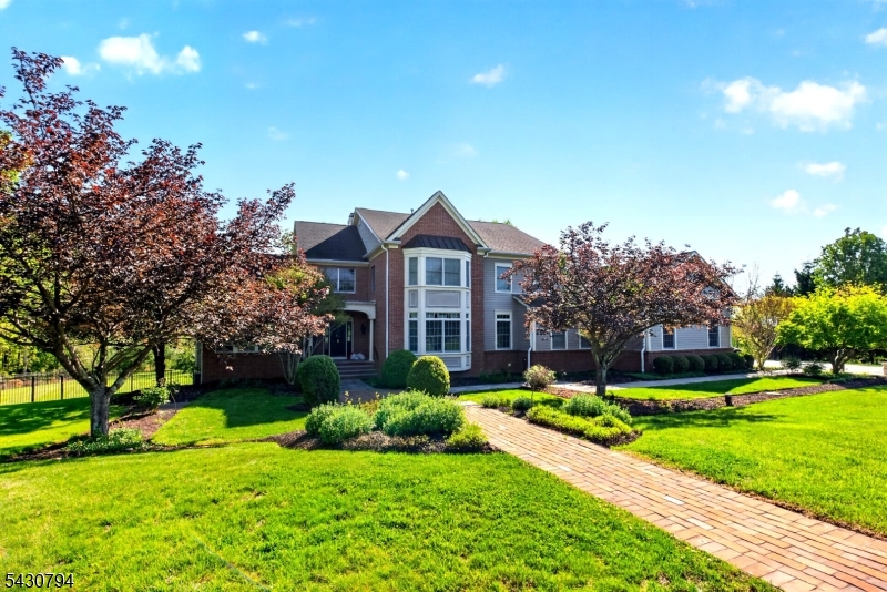 8 Morningside Court Raritan NJ 08822