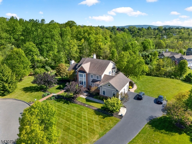 8 Morningside Court Raritan NJ 08822