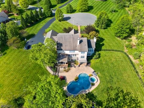 8 Morningside Court Raritan NJ 08822