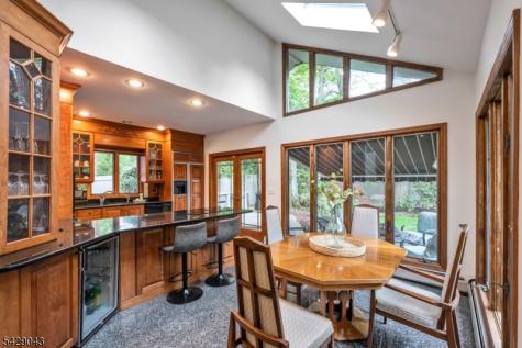 31 Sherwood Drive Hillsdale NJ 07642