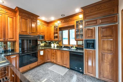 31 Sherwood Drive Hillsdale NJ 07642