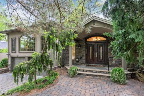 31 Sherwood Drive Hillsdale NJ 07642