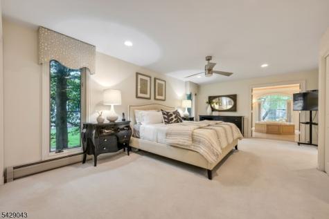 31 Sherwood Drive Hillsdale NJ 07642